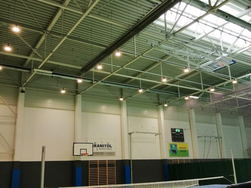 Rekonstrukce osvětlení sportovní haly Medvěd aréna (Moravský Beroun)