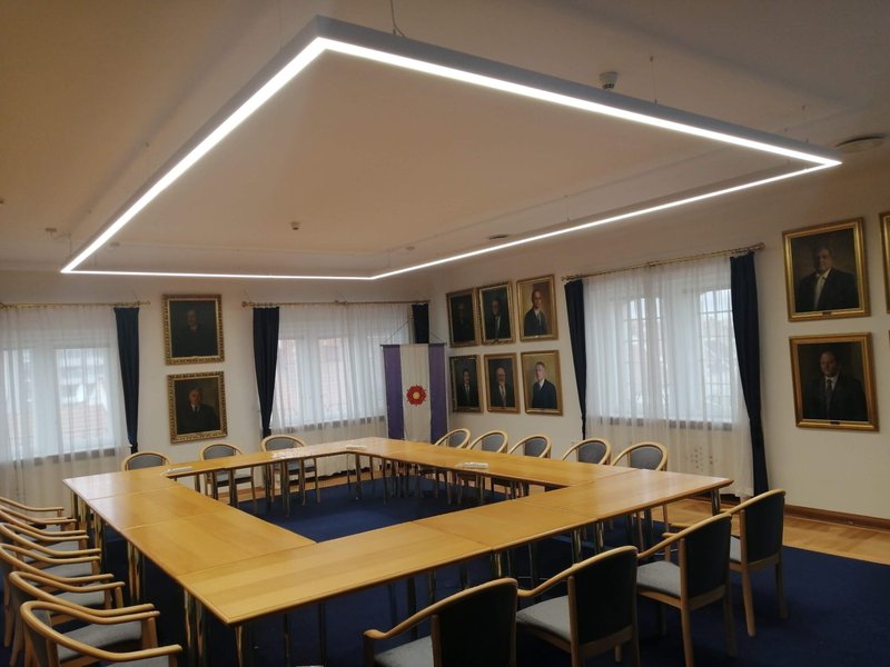 Závěsné liniové LED osvětlení (Hodonín)